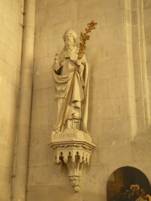 파리의 성 디오니시오_photo by Chatsam_in the Church of Saint-Denis in Crepy-en-Valois_France.JPG